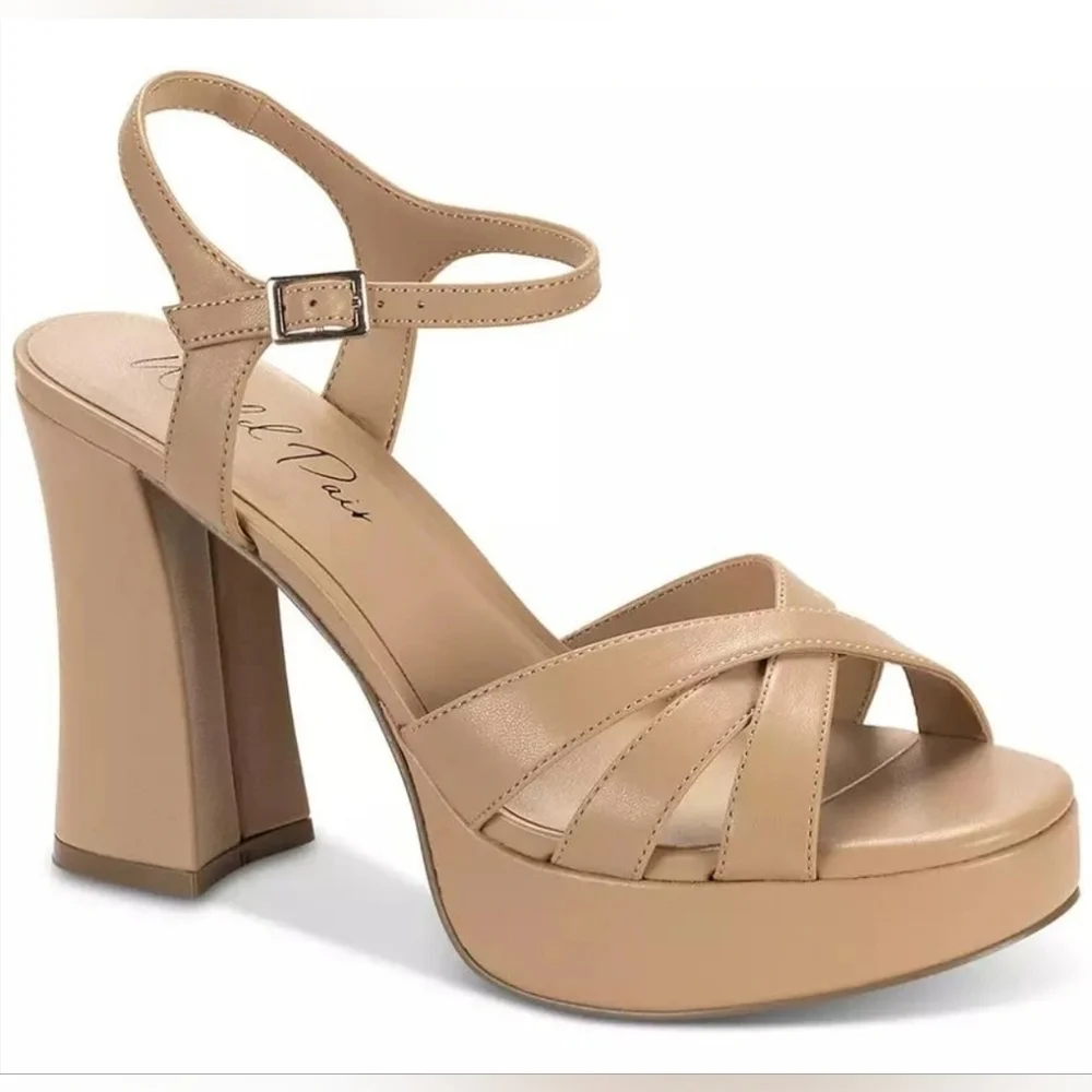Wild Pair Reemii Platform Heels Sandals Beige Ankle Strap Chunky Heel Size 11